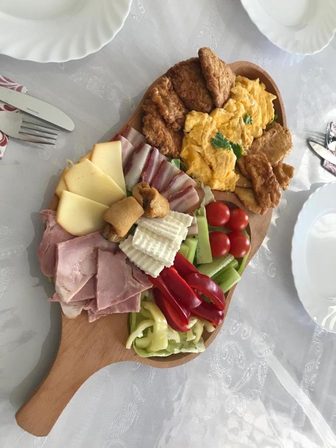 Pensiunea Armonia Văleni Eksteriør billede